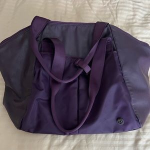 Lululemon Vinyasa to Vino Bag in Purple